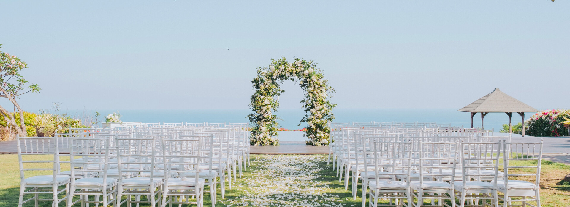 Pandawa Cliff Estate - Spectacular bridal table